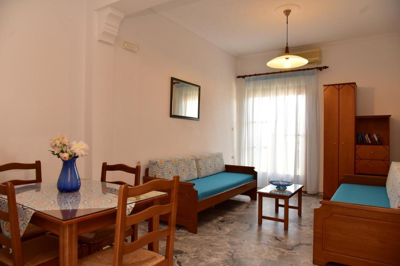 Filoxenia Apartments 2 Palaiochora Exterior foto