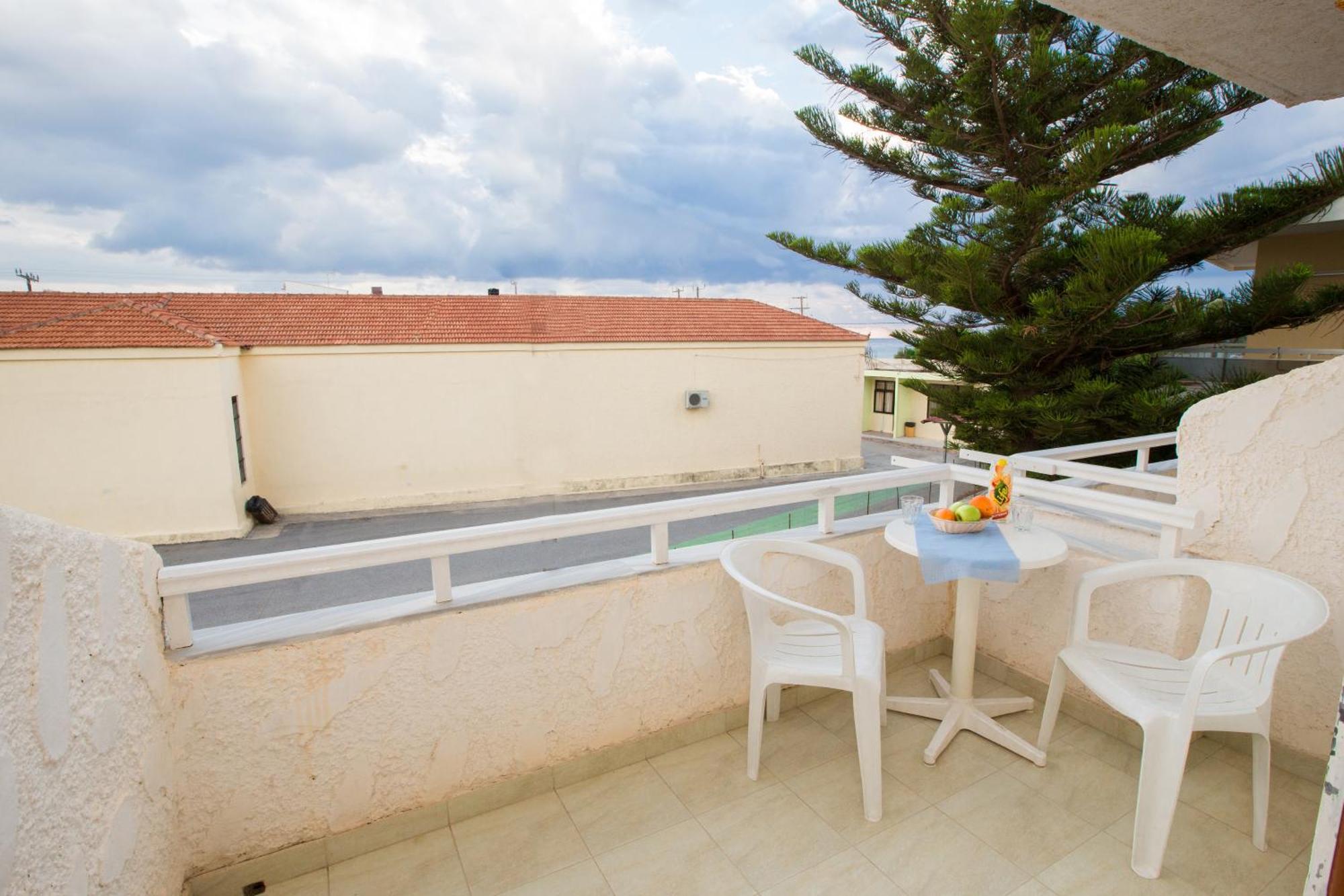 Filoxenia Apartments 2 Palaiochora Cameră foto